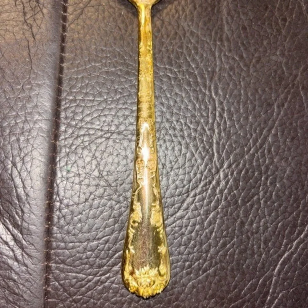 WM Rogers & Son‎ Victorian Rose Gold Electroplate Teaspoons Set 5 Floral Ornate